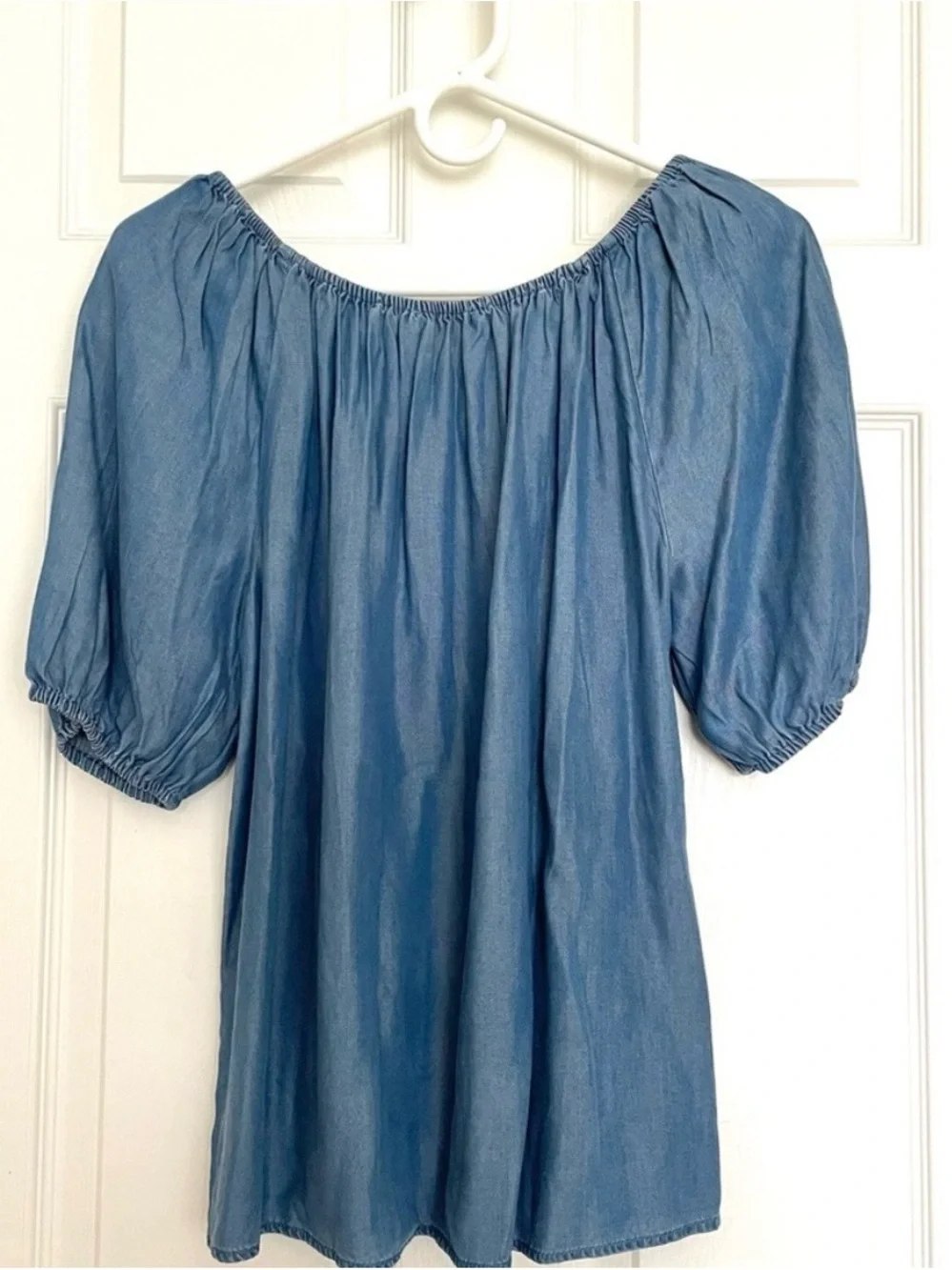 LOFT Chambray Blue Puff Sleeve Peasant Top